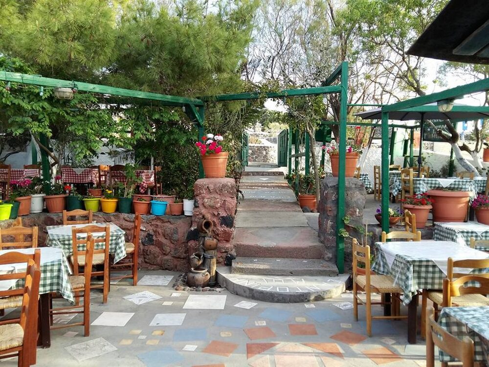 Santorini Mou